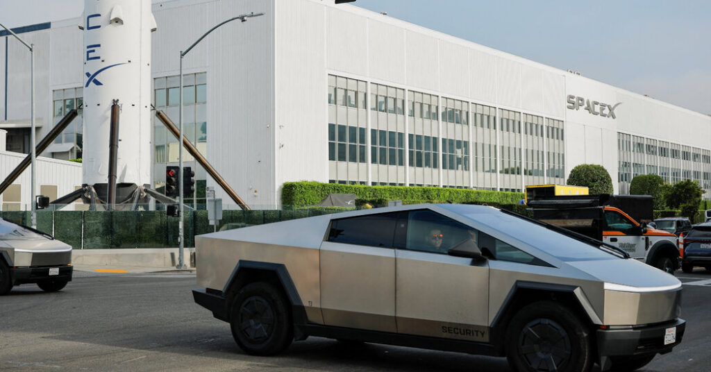 Musk’s Next Move May Be a Mega-Merger of SpaceX and Tesla