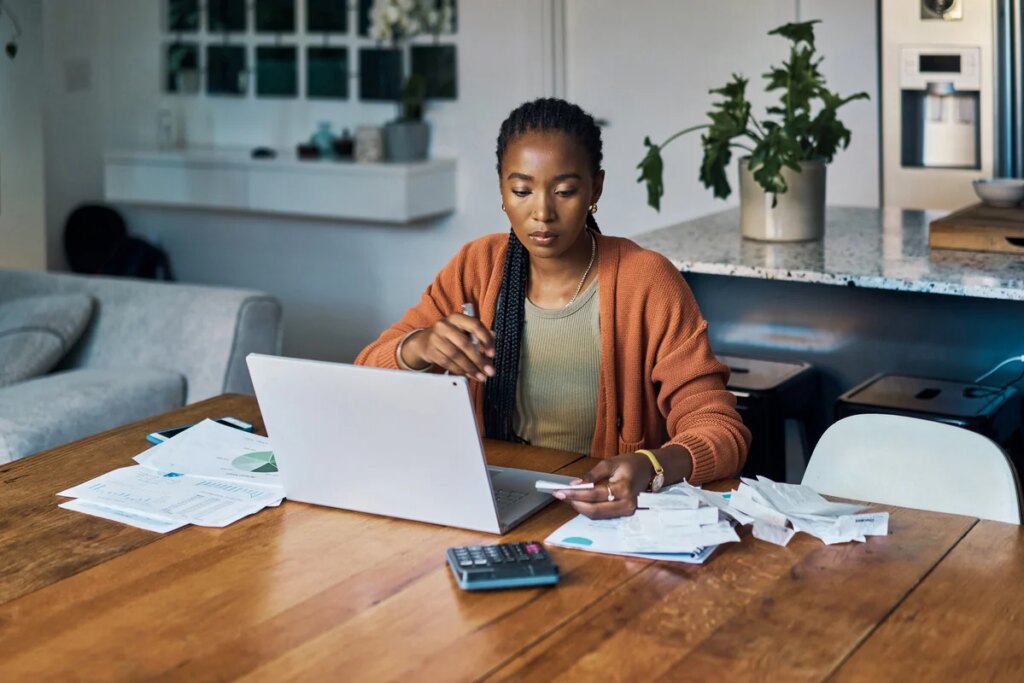 Wells Fargo Reflect® Card Review: Great for Paying Off Debt, Not for Rewards