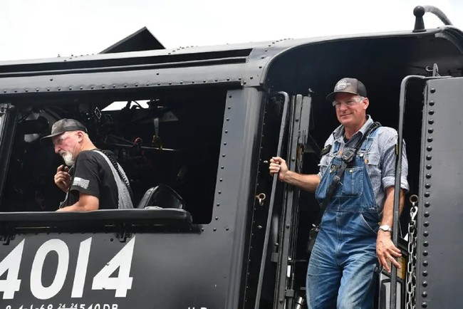Extra Than a Machine: Large Boy No. 4014 Sparks a Nationwide Reunion – HotAir