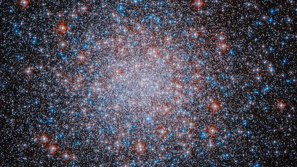 NASA’s Hubble captures a star-spangled sea of 500,000 stars
