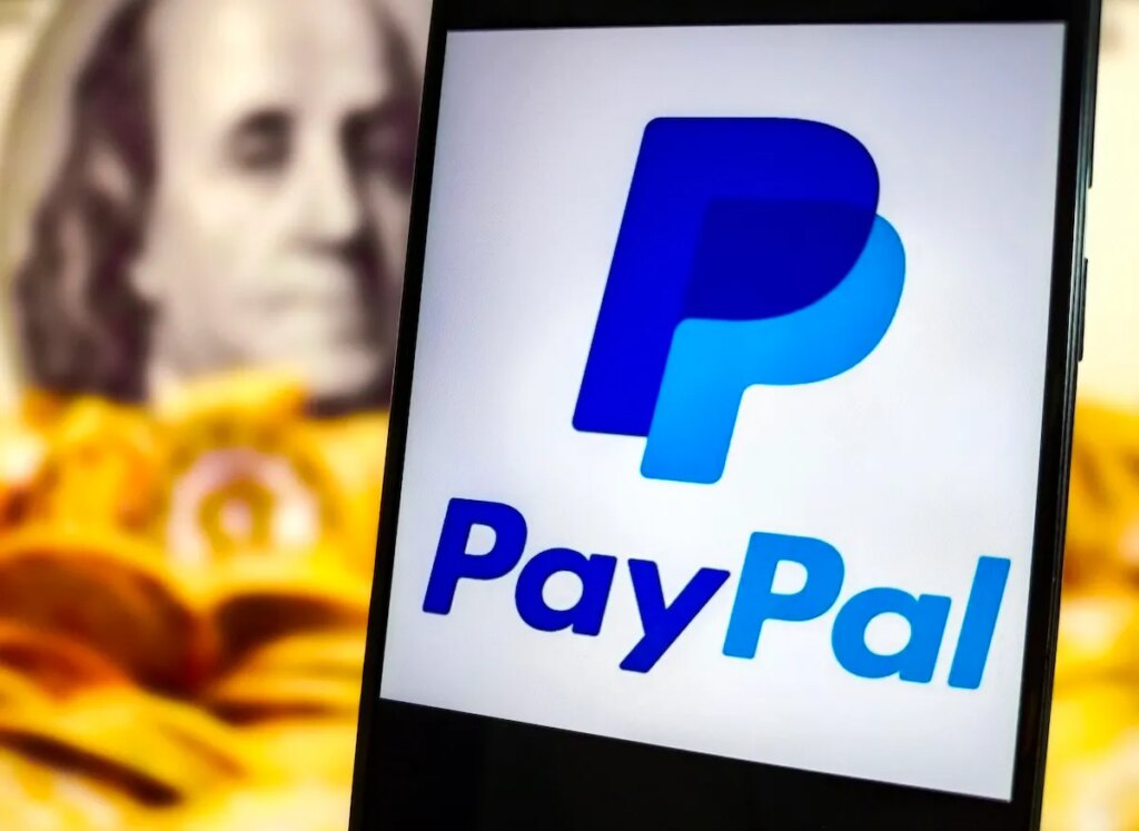 Talks to promote PayPal to Stripe and Creation are heating up